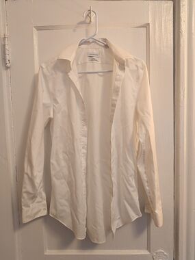 Calvin Klein Men's Classic White Button-Up Dress Shirt